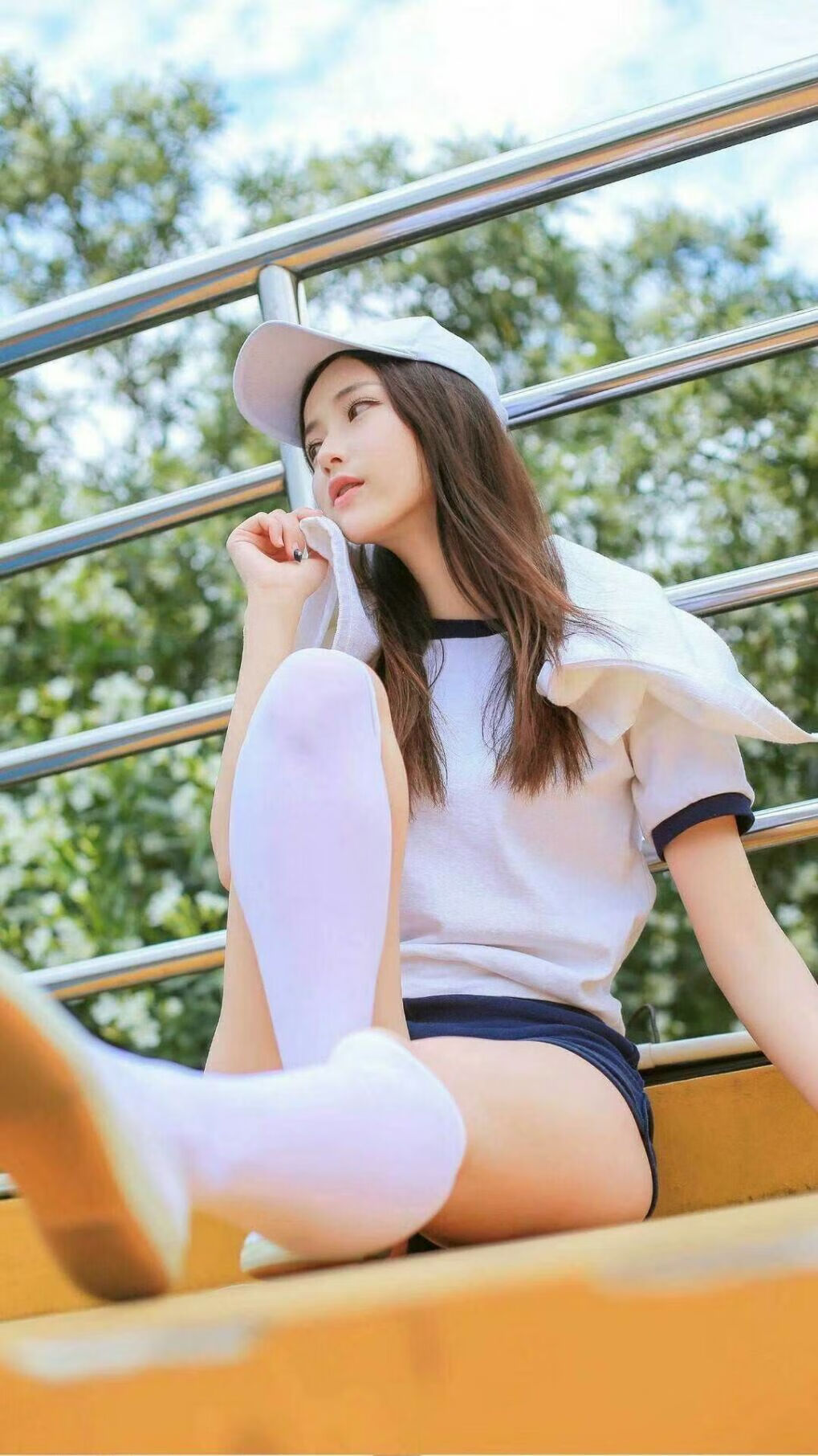 湖人篮网激烈对决，场上实力碰撞令人震撼，湖人对战篮网阵容