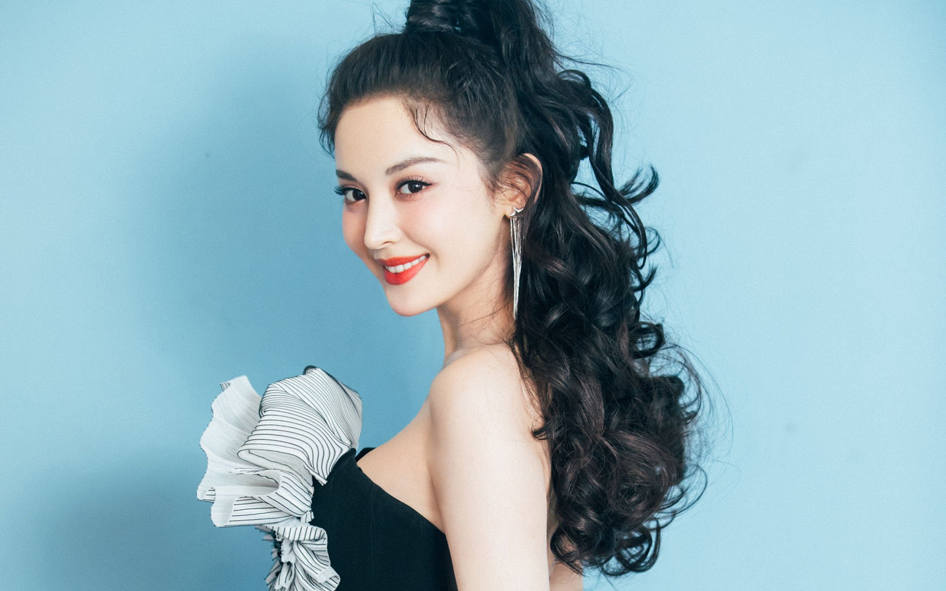 德甲球队通过数据建模优化球员冲刺频次分配的研究，德甲球员评分